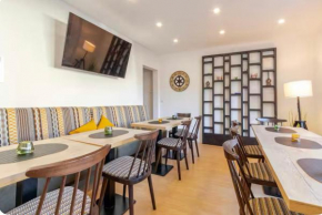 Townhaus-Rhens 8 Schlafzimmer, Sauna, Weinkeller, Fotostudio, Hunde willkommen